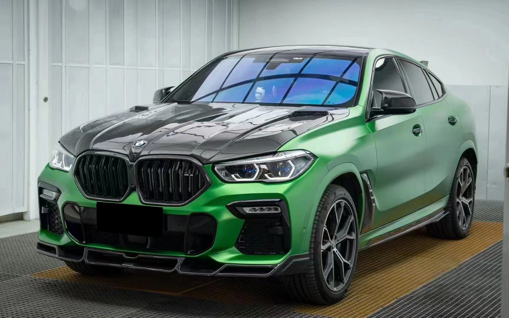 Runde Hot Sales Carbon Fiber Body Kit for BMW X6 Upgrade Larte Style Front Lip Grille Rear Diffuser Side Skirt Exhaust Tipe