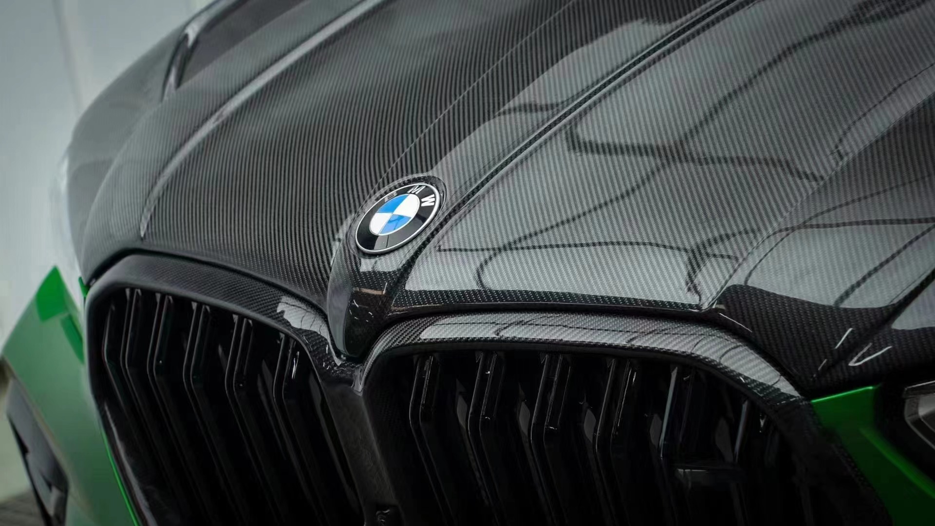 Runde Hot Sales Carbon Fiber Body Kit for BMW X6 Upgrade Larte Style Front Lip Grille Rear Diffuser Side Skirt Exhaust Tipe